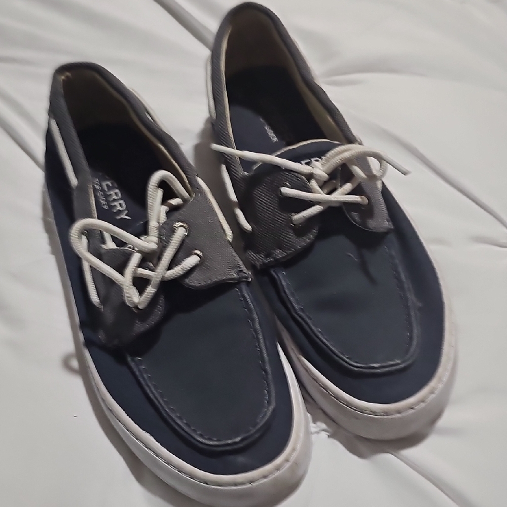 Perry Ellis Men's Navy Boat Shoes